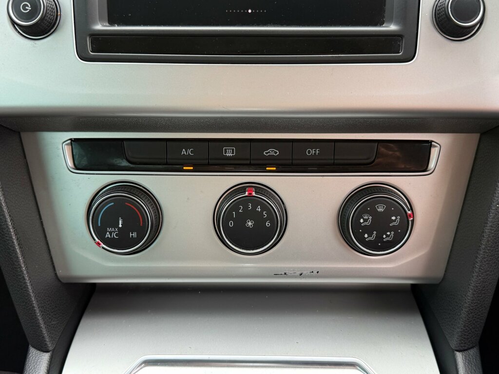 Volkswagen Passat Se Business Tdi Bluemotion Technology Silver #53