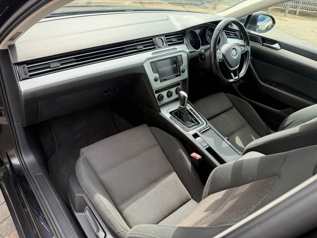 Volkswagen Passat Se Business Tdi Bluemotion Technology Silver #17