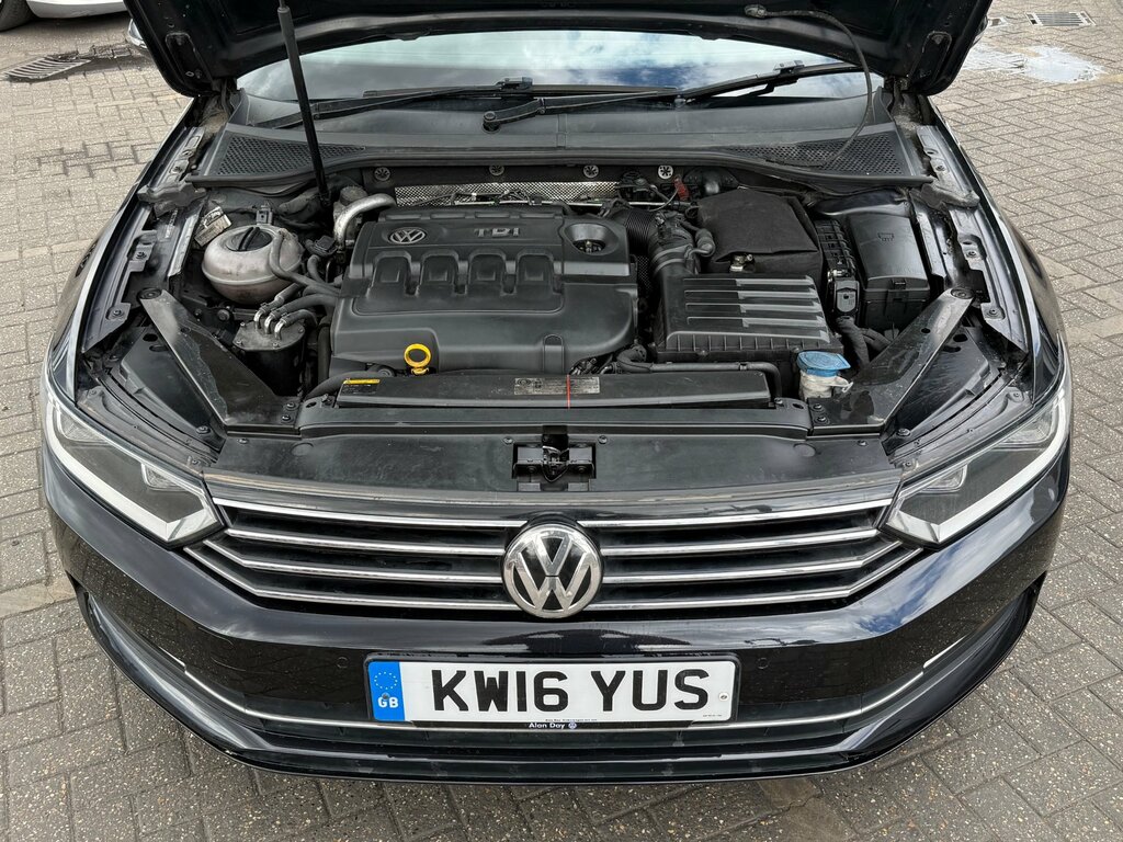 Volkswagen Passat Se Business Tdi Bluemotion Technology Silver #70