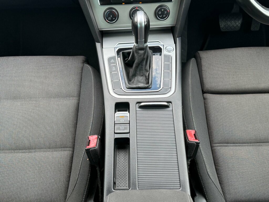 Volkswagen Passat Se Business Tdi Bluemotion Technology Silver #46