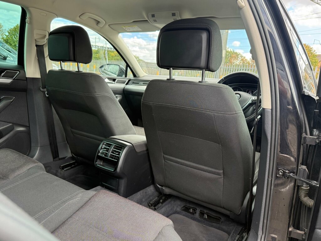 Volkswagen Passat Se Business Tdi Bluemotion Technology Silver #36