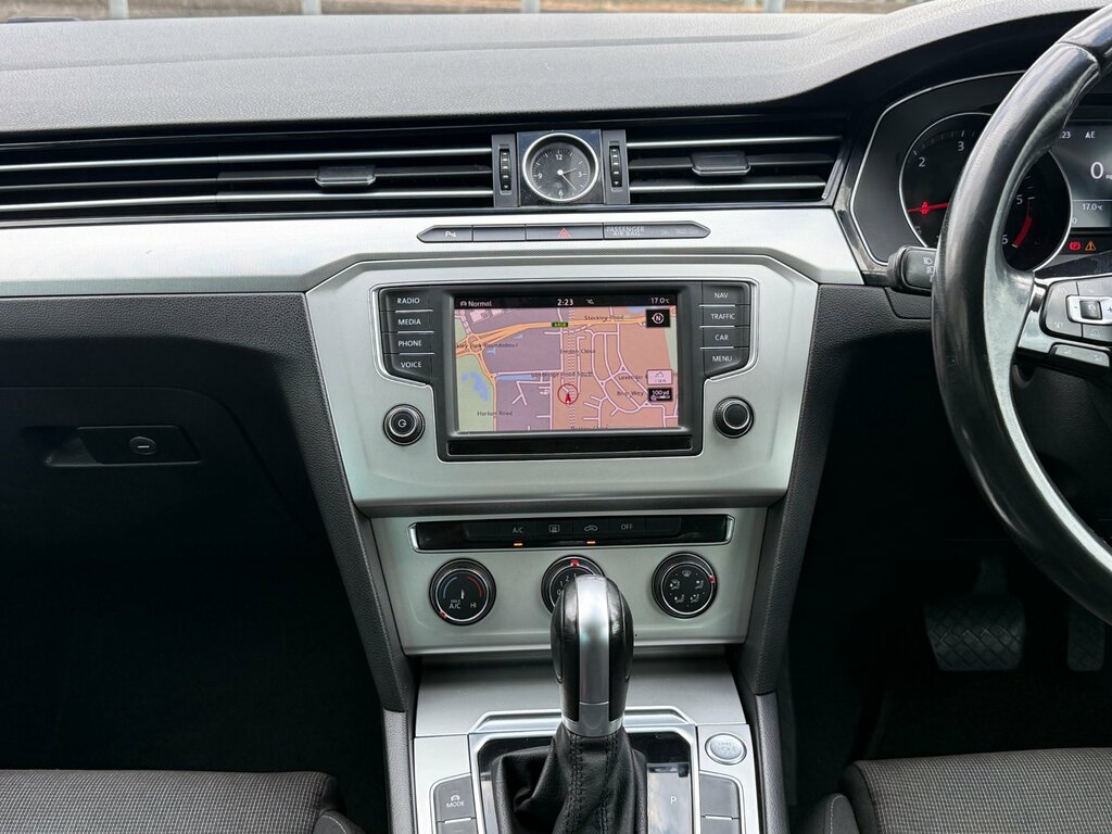 Volkswagen Passat Se Business Tdi Bluemotion Technology Silver #45