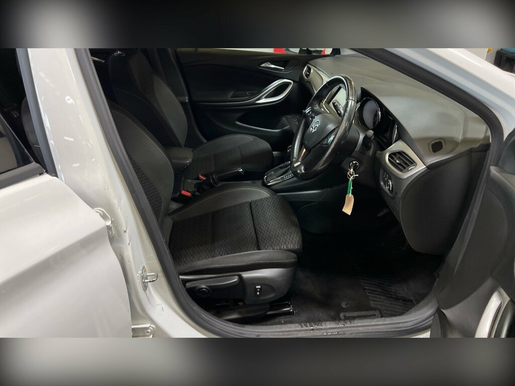 Vauxhall Astra 1.4I Turbo Sri Nav Sports Tourer Cvt Eu White #3