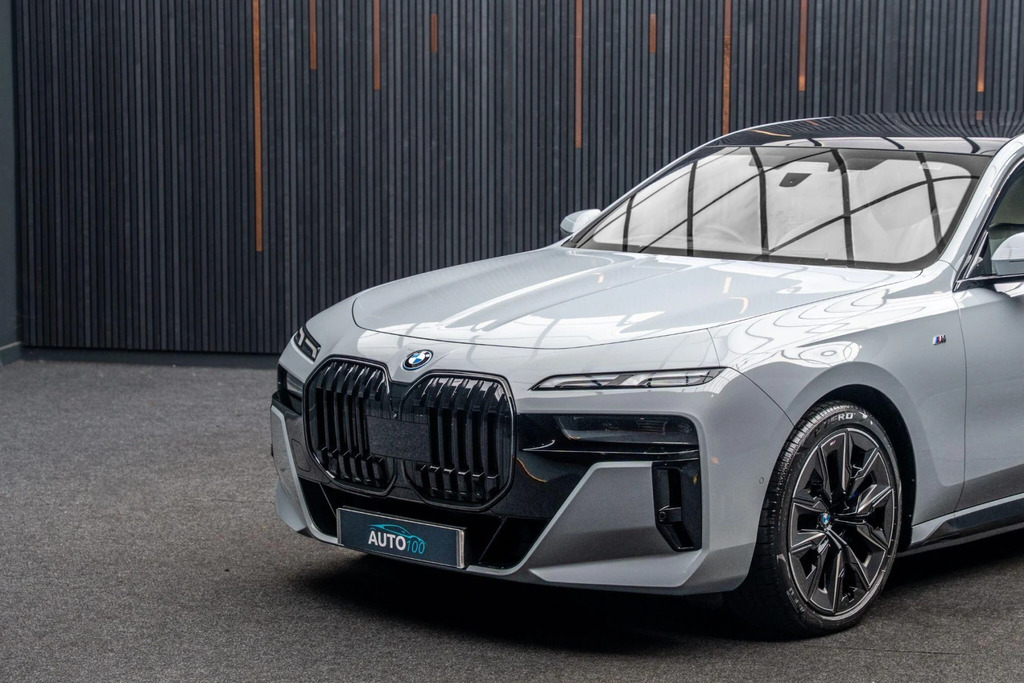BMW i7 60 105.7Kwh M Sport Xdrive Grey #5