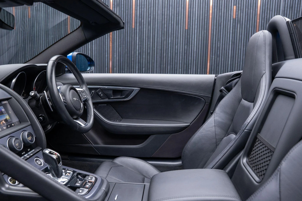 Jaguar F-Type 5.0 Supercharged V8 R Awd Black #41
