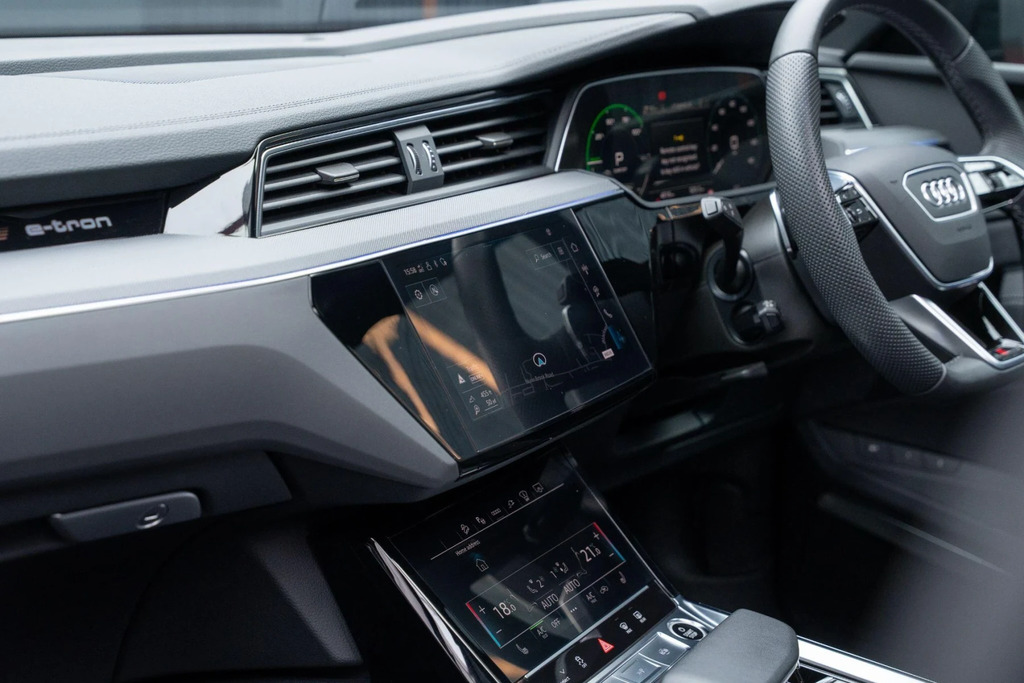 Audi Q8 e tron 300Kw 55 Quattro 114Kwh Sport Tech Pack Grey #51
