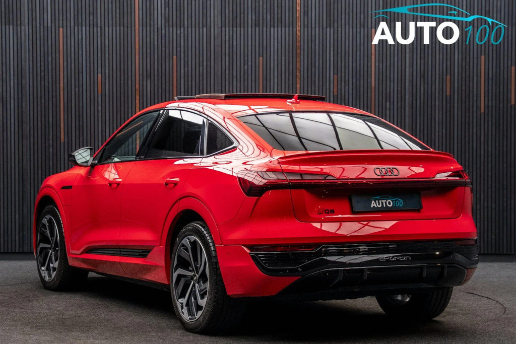 Audi Q8 e tron 55 Black Edition Sportback Quattro 114Kwh Red #3