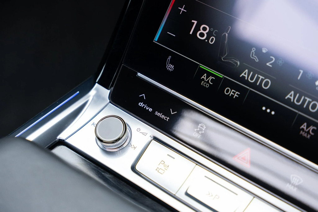Audi Q8 e tron 300Kw 55 Quattro 114Kwh Sport Tech Pack Grey #24