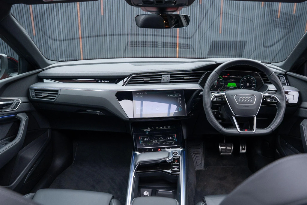 Audi Q8 e tron 300Kw 55 Quattro 114Kwh Sport Tech Pack Grey #46