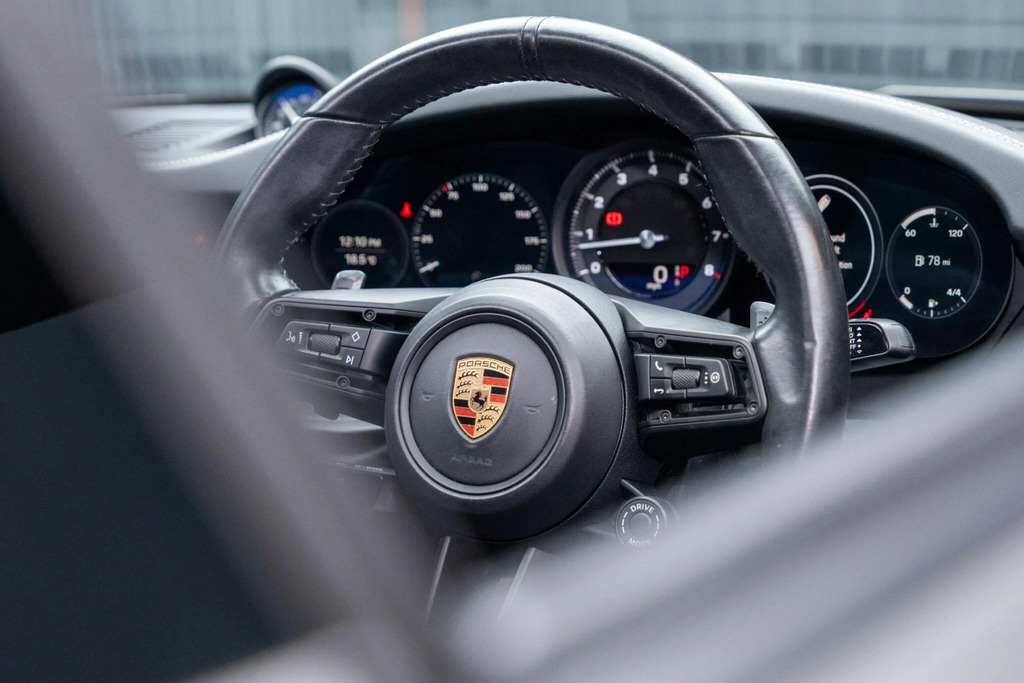 Porsche 911 3.0T 992 Carrera 4S Grey #44