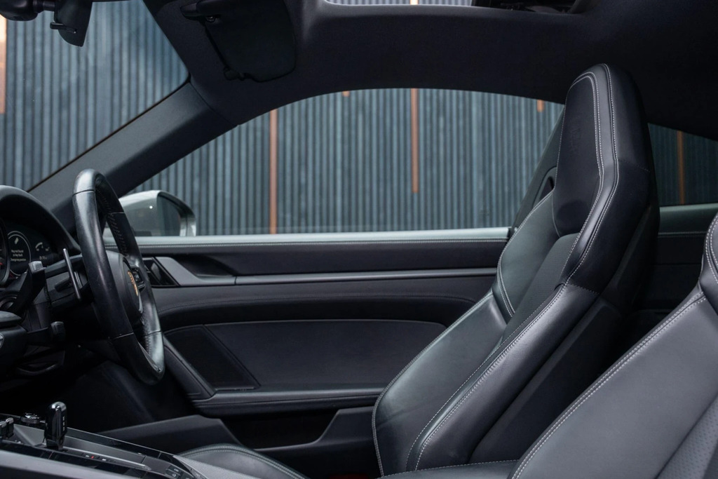 Porsche 911 3.0T 992 Carrera 4S Grey #43