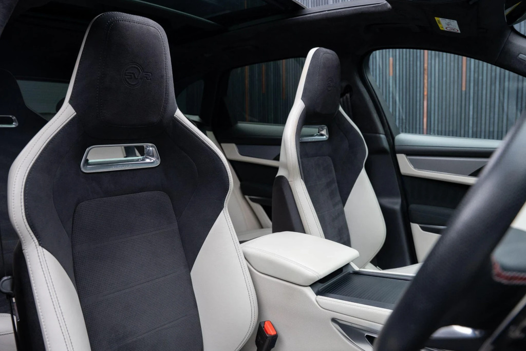 Jaguar F-Pace 5.0 P550 V8 Svr Quickshift Awd Euro 6 Ss Blue #2