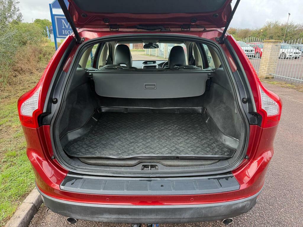 Volvo XC60 Suv 2.4 D5 Se Lux 2010 Black #20