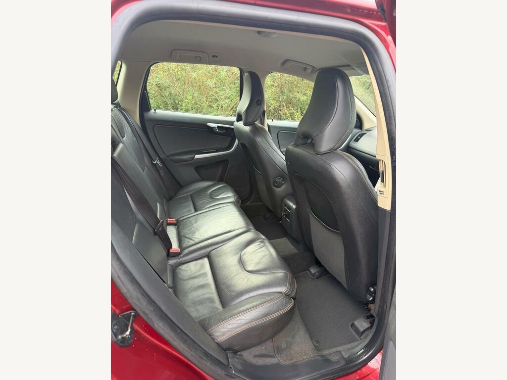 Volvo XC60 Suv 2.4 D5 Se Lux 2010 Black #16