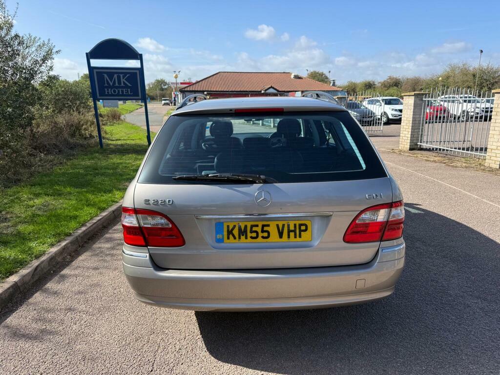 Mercedes-Benz E Class 2.1 E220 Cdi Avantgarde Silver #6