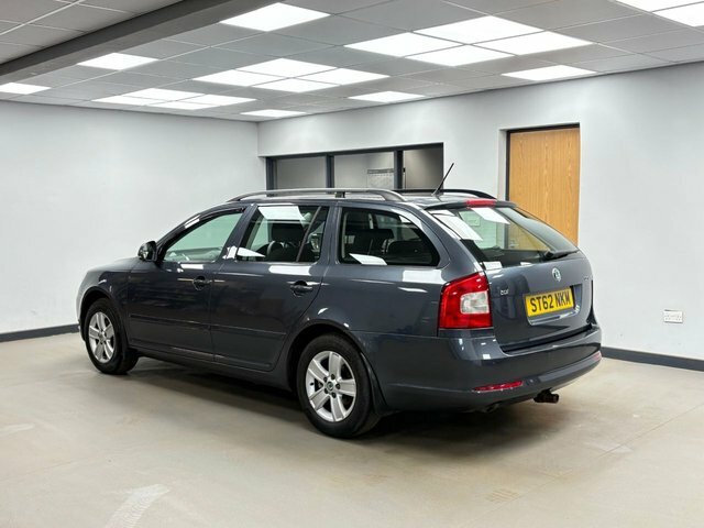 Skoda Octavia 1.6 Tdi Se Estate Euro 5 105 Ps Grey #6