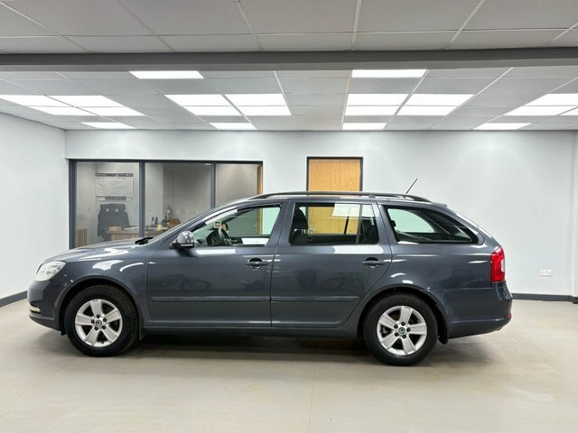 Skoda Octavia 1.6 Tdi Se Estate Euro 5 105 Ps Grey #4