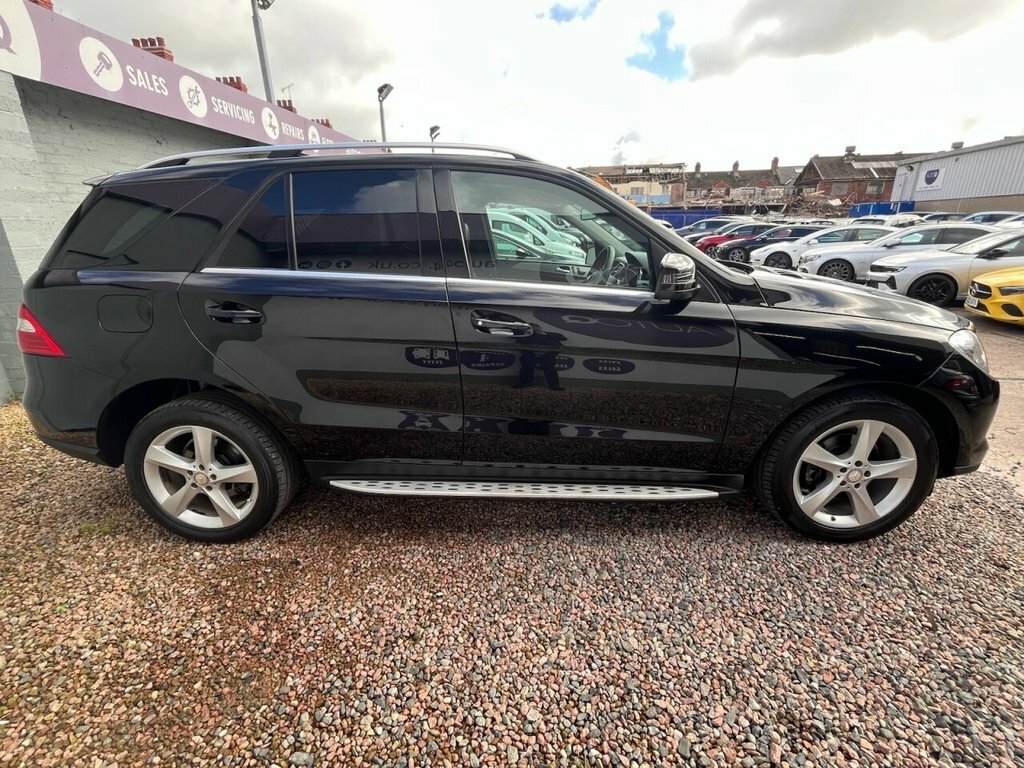 Mercedes-Benz M Class Ml350 Bluetec Amg Sport Black #33