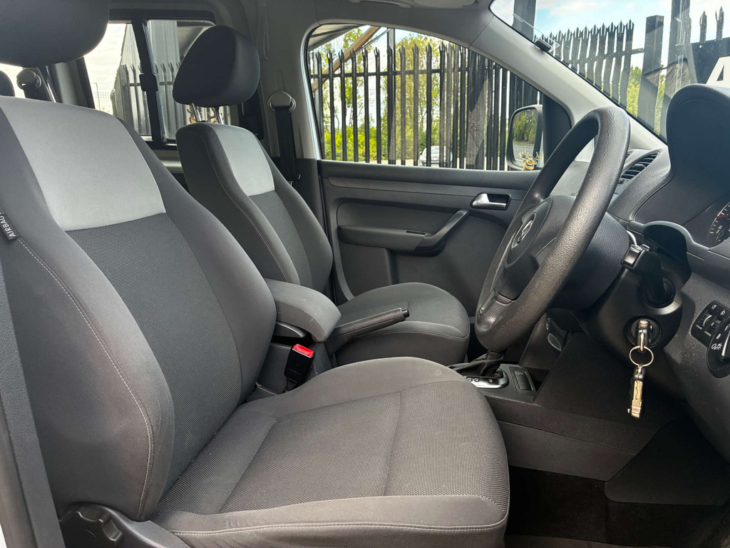 Volkswagen Caddy Maxi 1.6 Tdi C20 Maxi Panel Van Fwd Blue #23