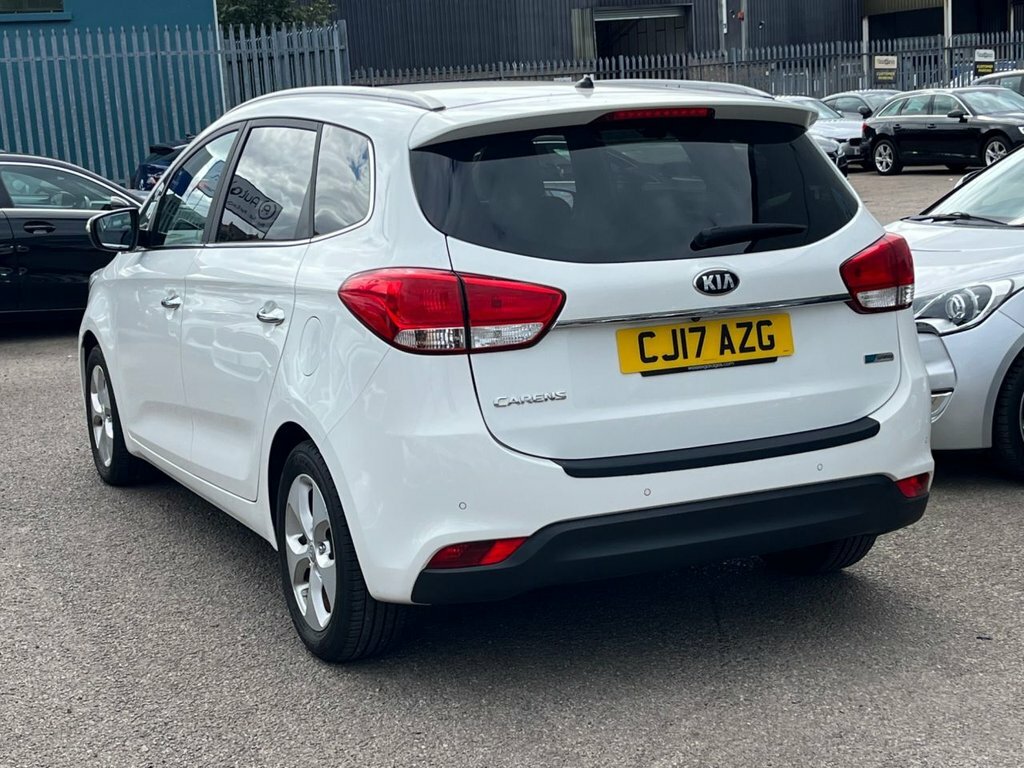 Kia Carens 1.7L 2 White #3