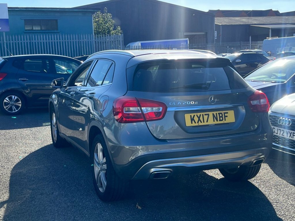 Mercedes-Benz GLA Class Suv Grey #3