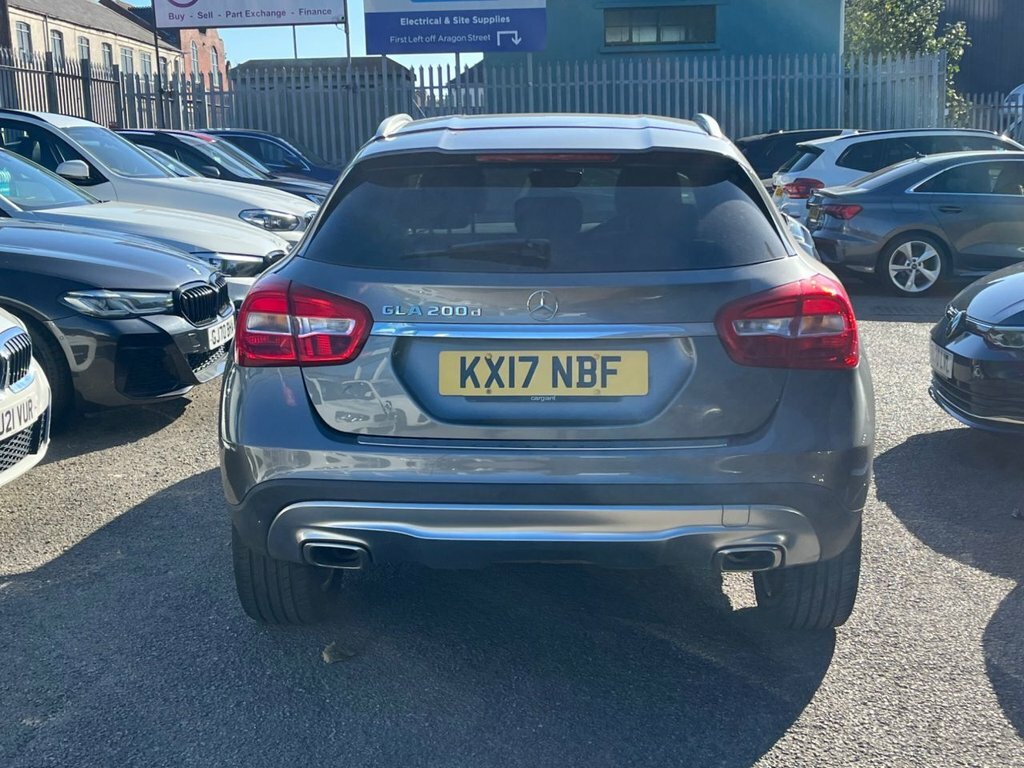 Mercedes-Benz GLA Class Gla 220D 4Matic Sport Premium Plus Grey #12