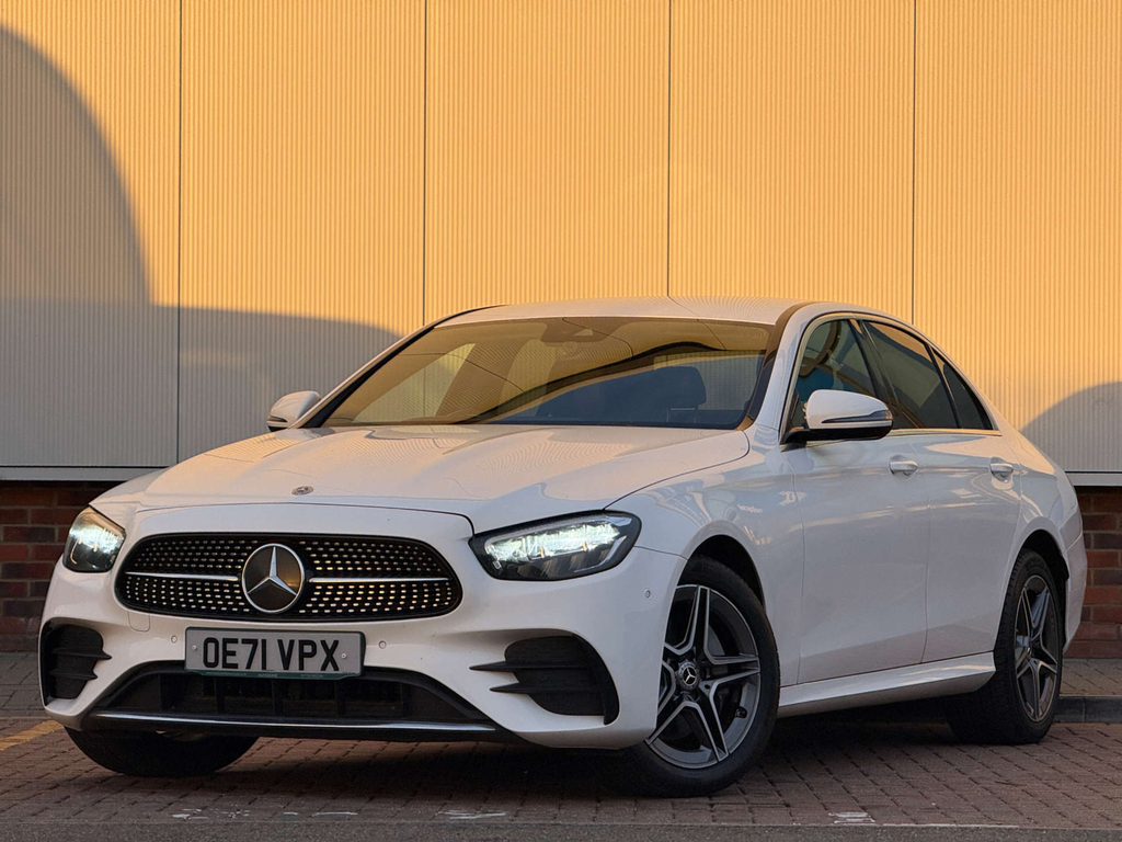 Mercedes-Benz E Class Amg Line De OE71VPX #2