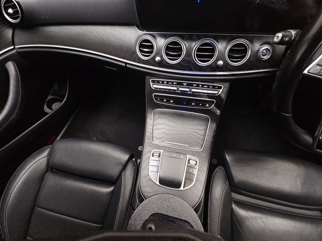Mercedes-Benz E Class 2.0 E300dh Mhev Amg Line Premium G-tronic 4Mati #9
