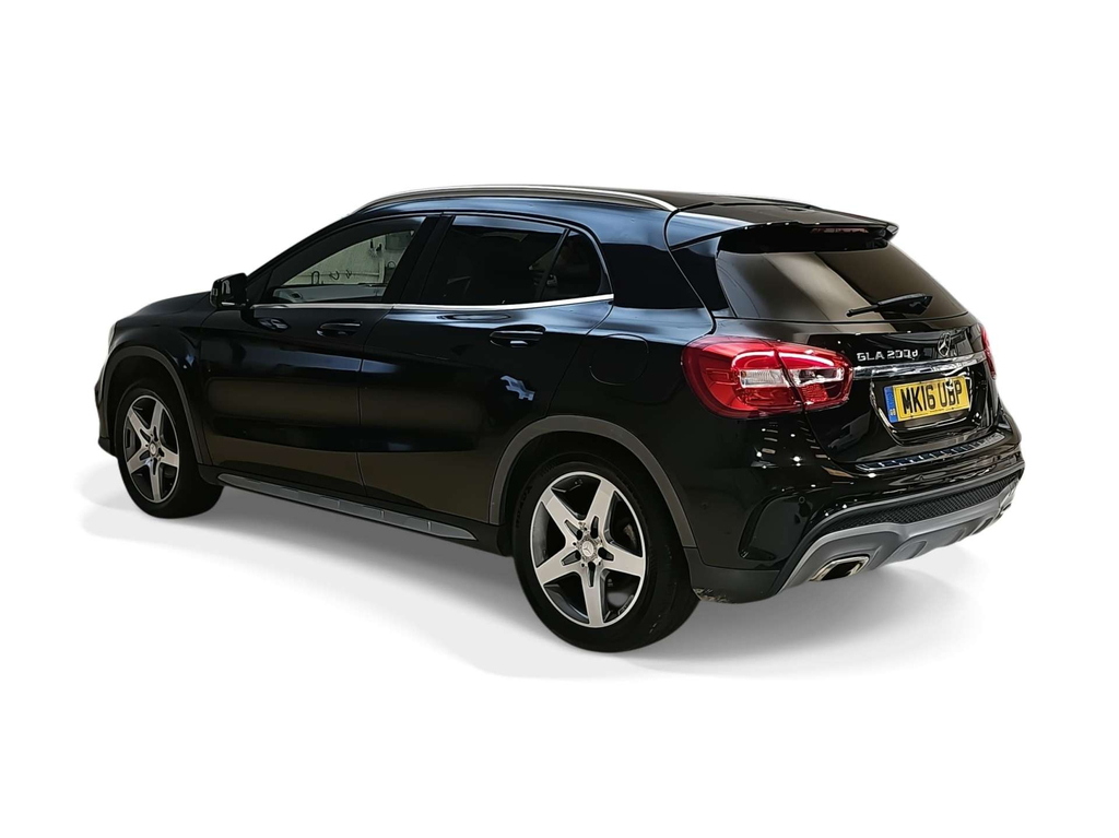 Mercedes-Benz GLA Class D Amg Line Executive  #5