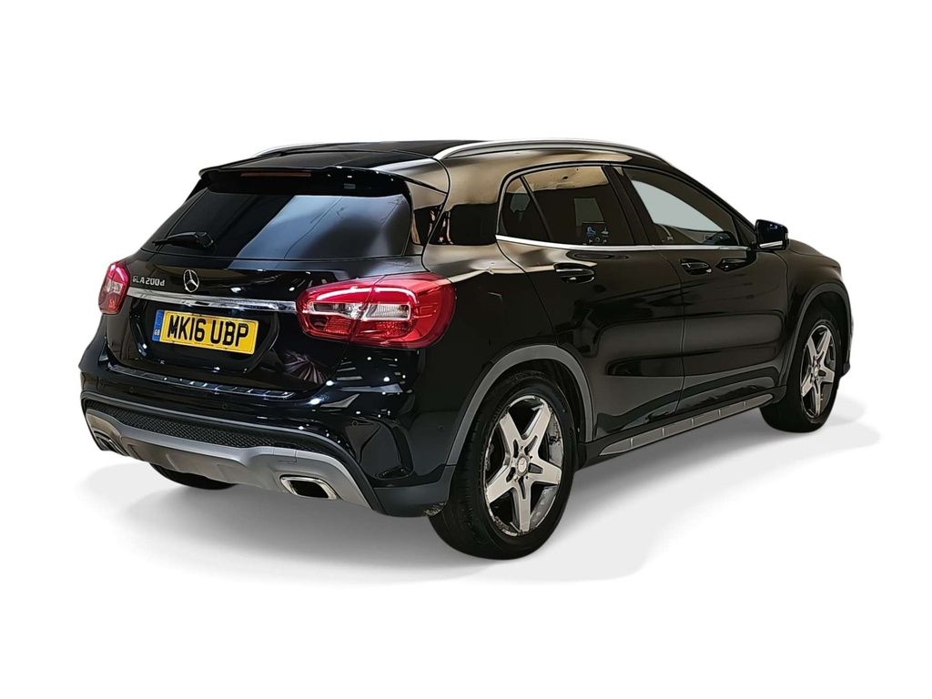 Mercedes-Benz GLA Class D Amg Line Executive  #3