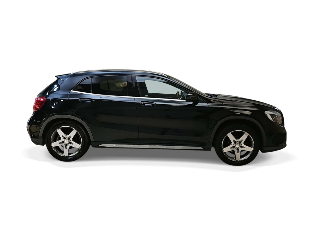 Mercedes-Benz GLA Class D Amg Line Executive  #2