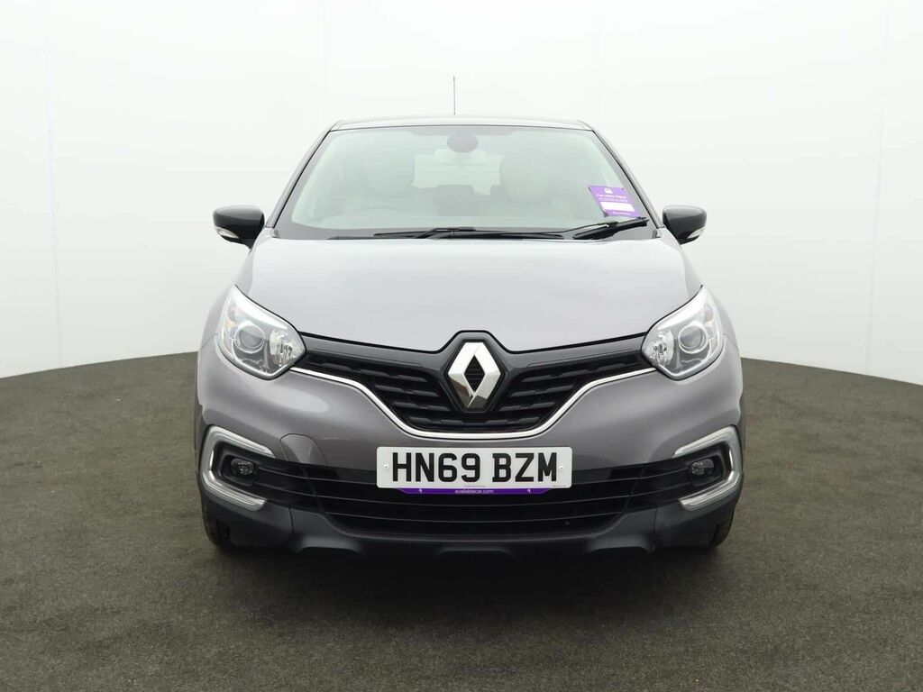 Renault Captur 1.3 Tce 130 Iconic White #2