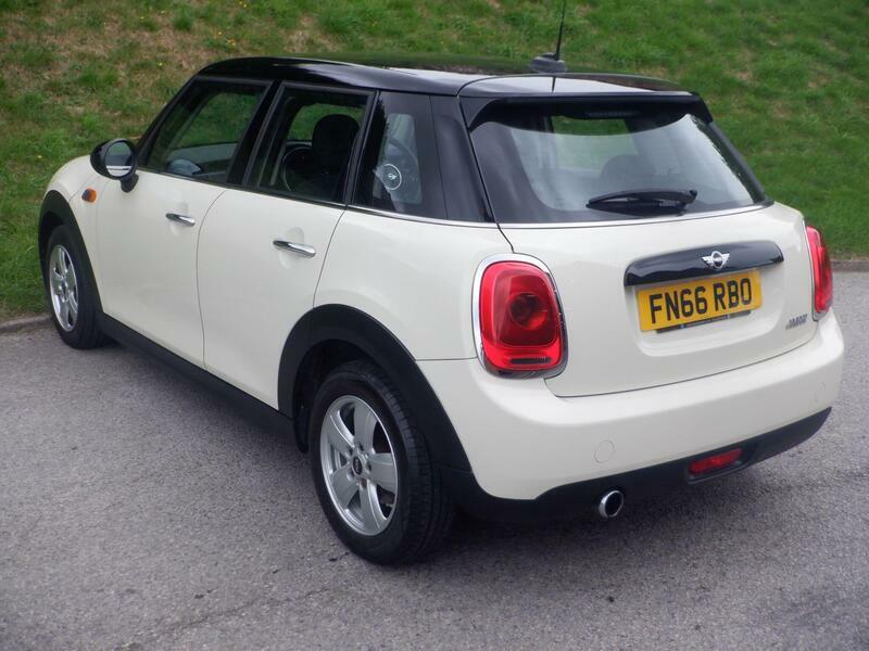 Mini Hatch 1.5 Cooper Euro 6 Ss White #5