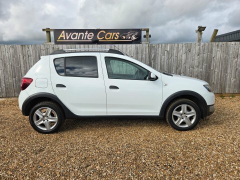 Dacia Sandero Stepway Laureate Dci White #2