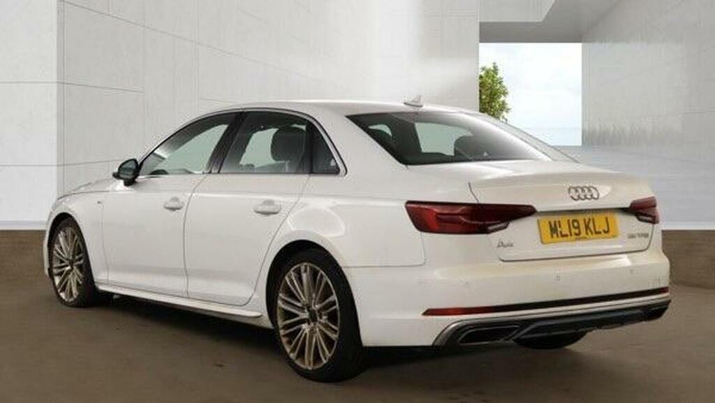 Audi A4 2.0 Tfsi 35 S Line Euro 6 Ss 2019 White #3