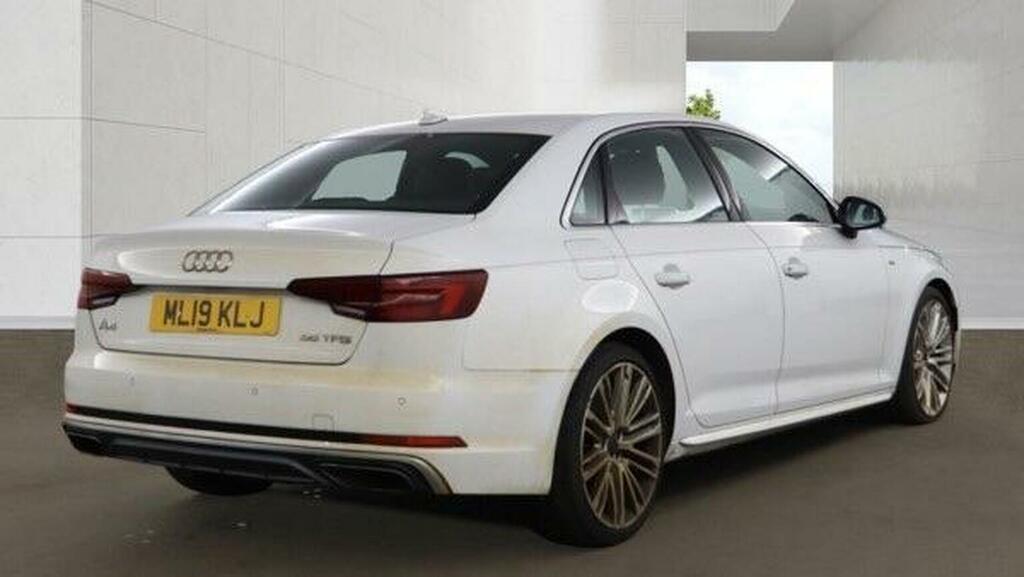 Audi A4 2.0 Tfsi 35 S Line Euro 6 Ss 2019 White #4