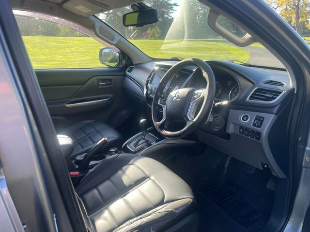 Mitsubishi L200 2.4 Di-d 4Wd Barbarian Dcb 178 Bhp White #12