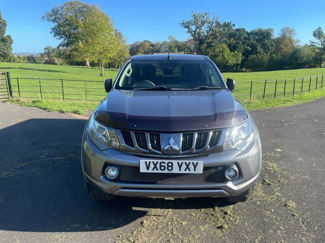 Mitsubishi L200 2.4 Di-d 4Wd Barbarian Dcb 178 Bhp White #8