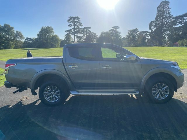 Mitsubishi L200 2018 2.4 Di-d Dc Barbarian Pickup Double Cab D Grey #6