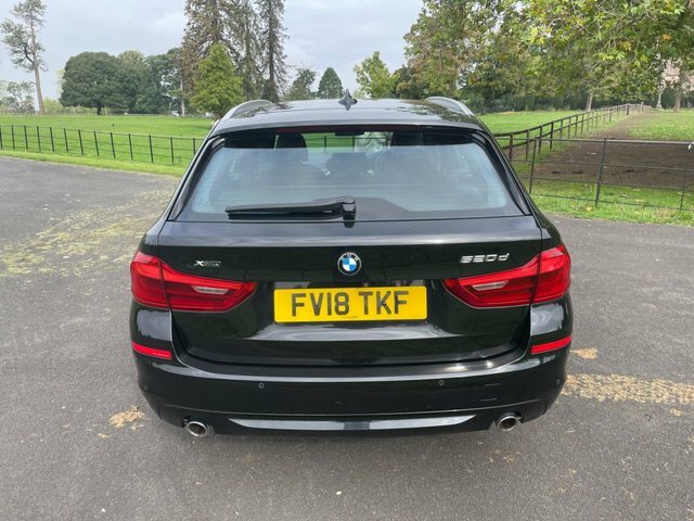 BMW 5 Series 2018 2.0 520D Se Touring Xdrive Eu Black #3