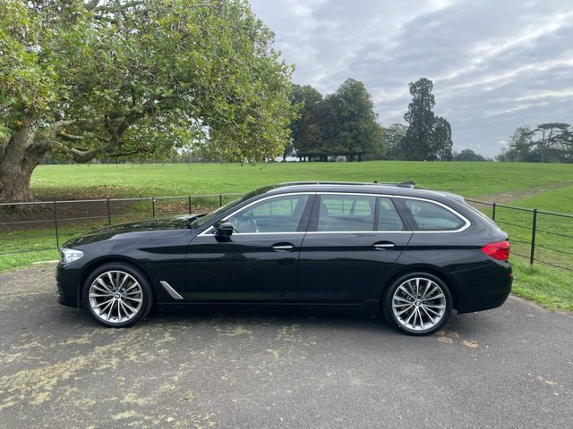 BMW 5 Series 2018 2.0 520D Se Touring Xdrive Eu Black #2