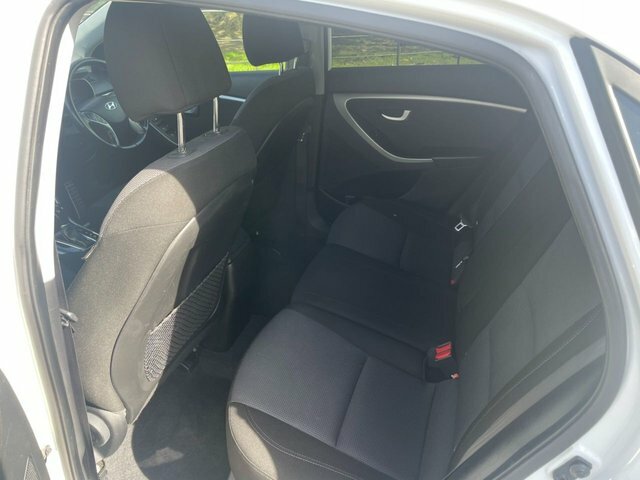 Hyundai I30 Hatchback 1.6 Crdi Blue Drive Se 201565 Silver #9