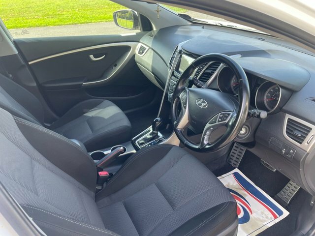 Hyundai I30 Hatchback 1.6 Crdi Blue Drive Se 201565 Silver #12