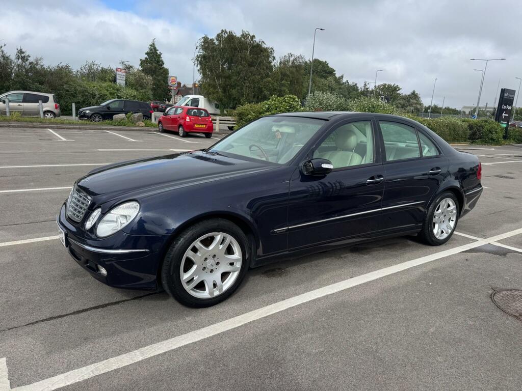 Mercedes-Benz E Class Elegance Blue #2