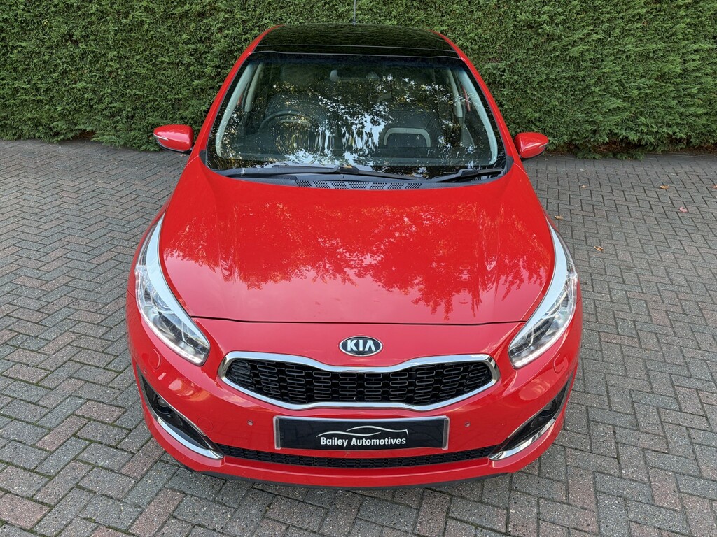 Kia Ceed 1.6 Crdi 4 Tech Red #6