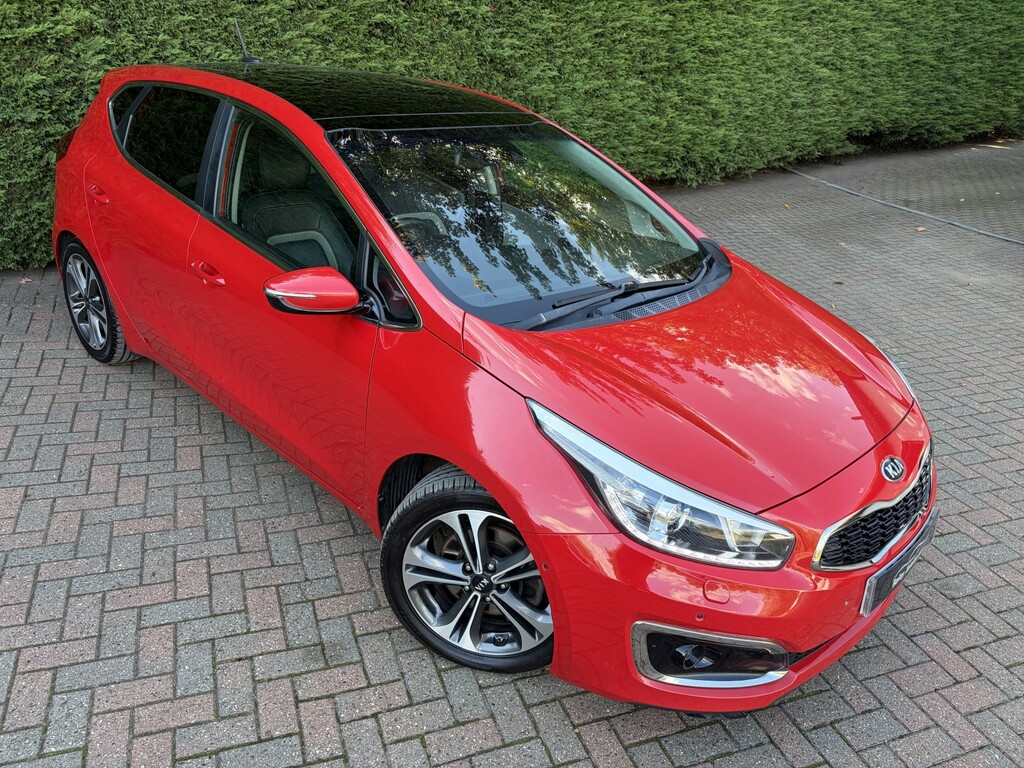 Kia Ceed 1.6 Crdi 4 Tech Red