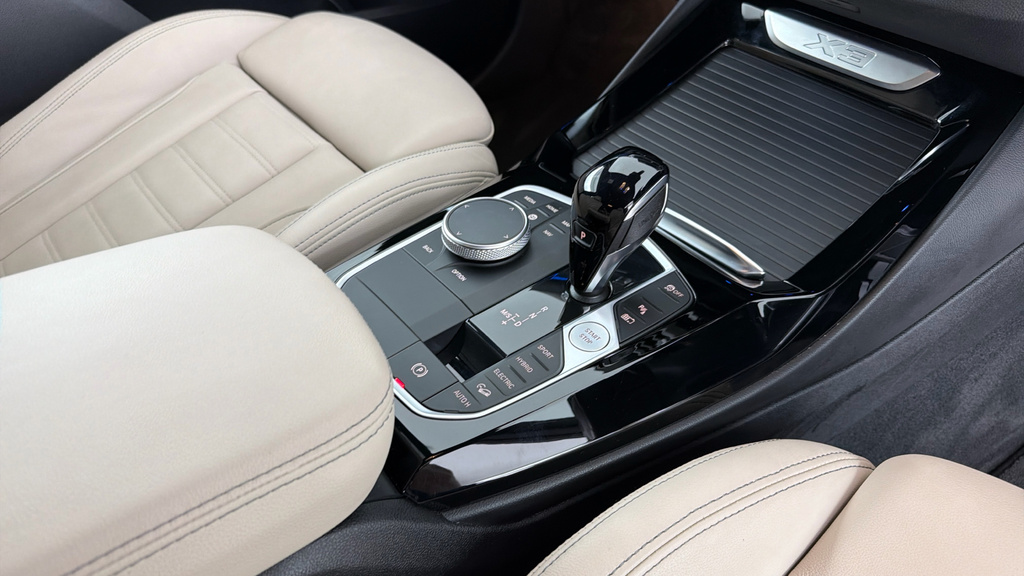 BMW X3 210Kw Premier Edition 80Kwh White #10