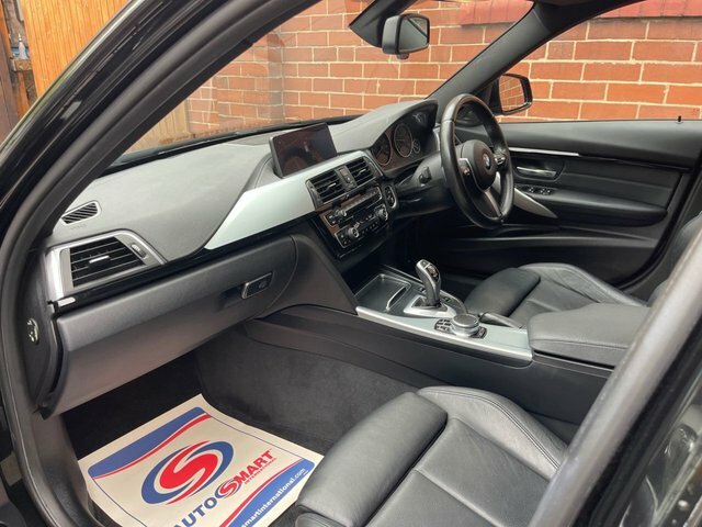 BMW 3 Series 320D M Sport Shadow Edition White #24