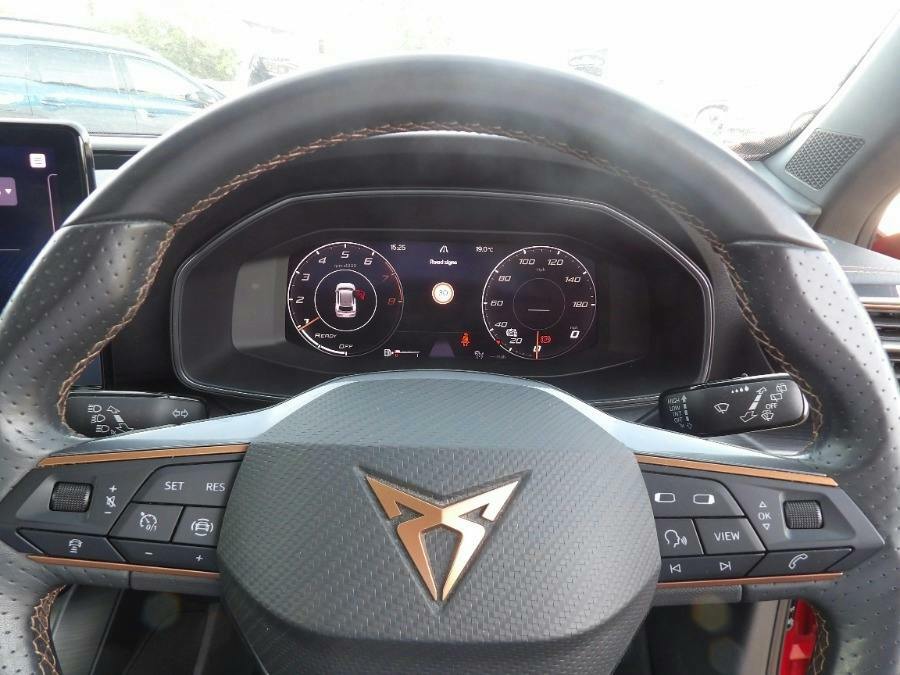 Cupra Formentor 1.5 Tsi V1 Suv Ss Red #4