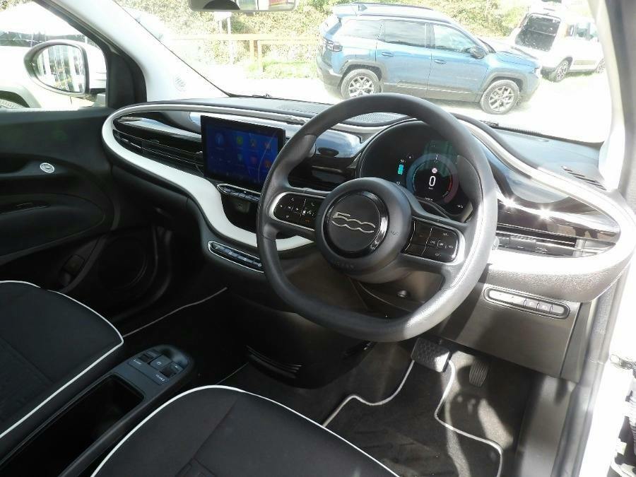 Fiat 500E 24Kwh Action Hatchback White #4